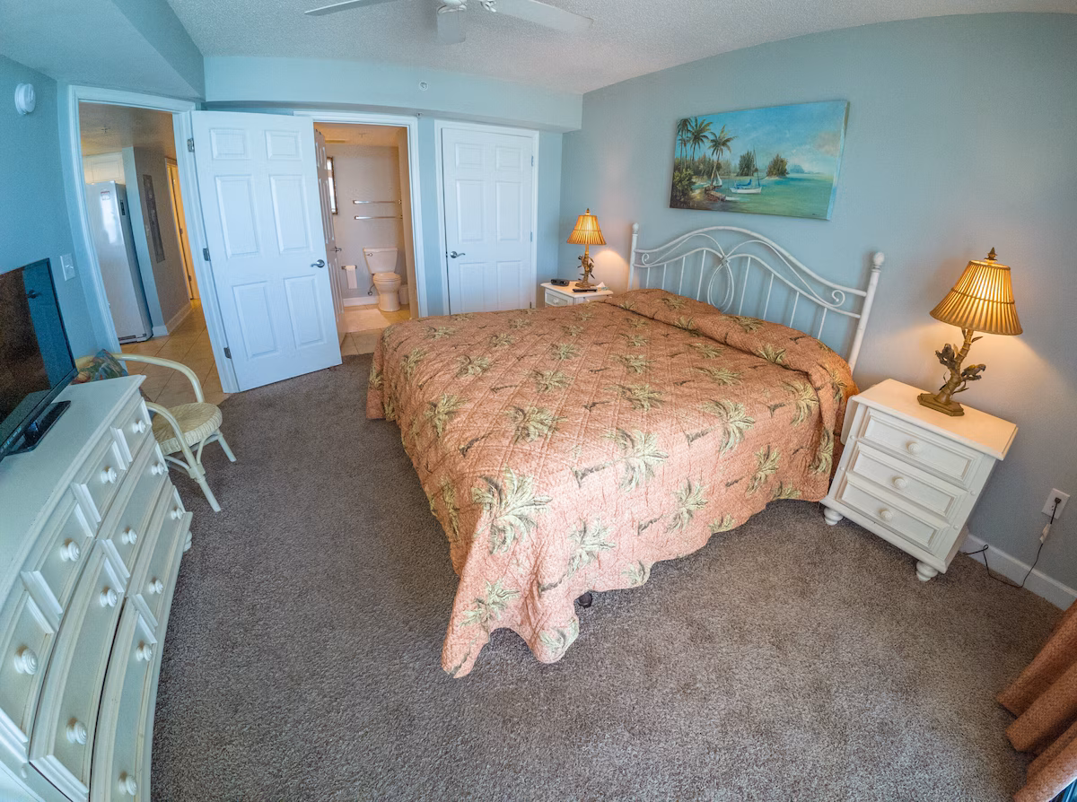 BeachWalk Villas primary bedroom