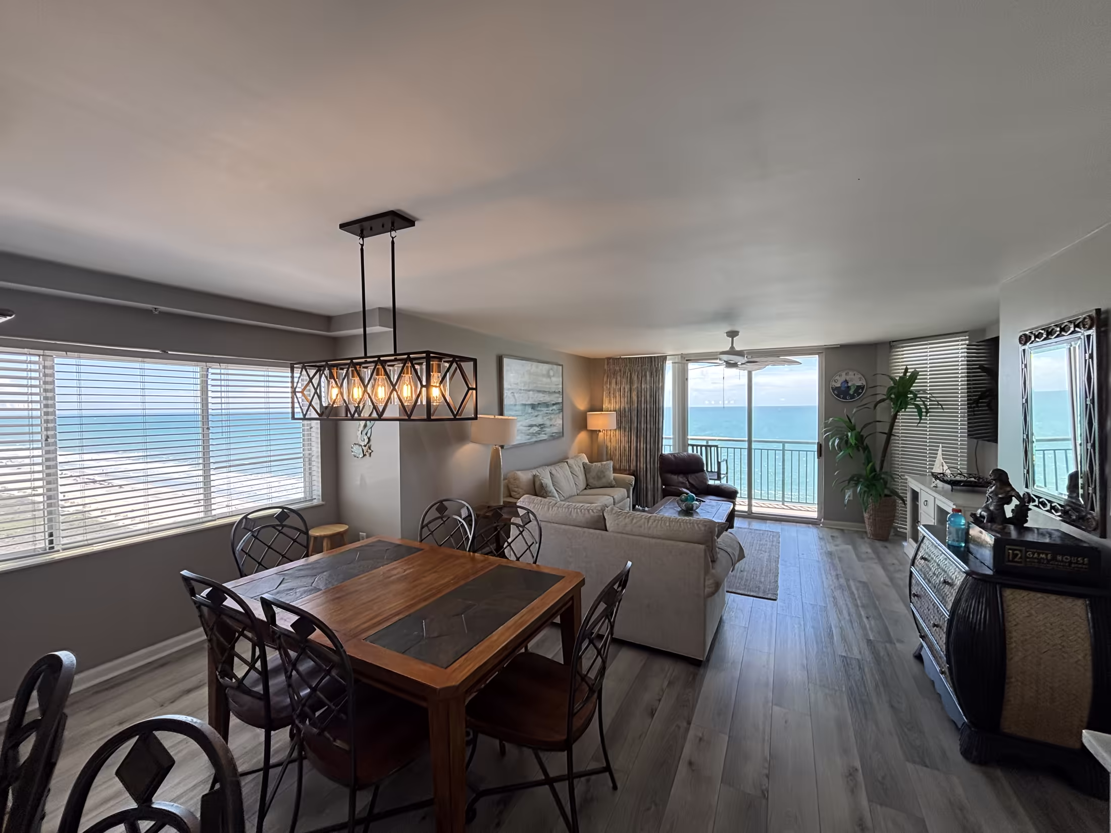 Windy Hill Dunes dining table