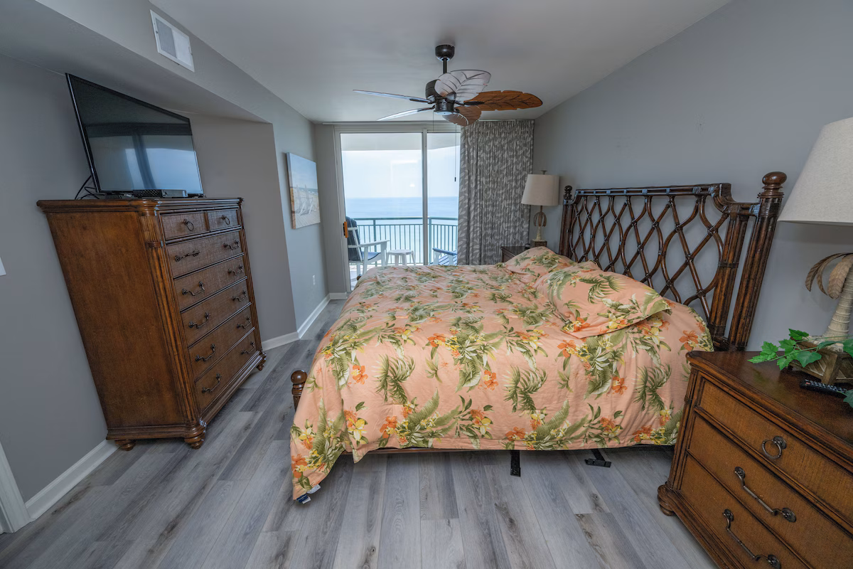 Windy Hill Dunes primary bedroom